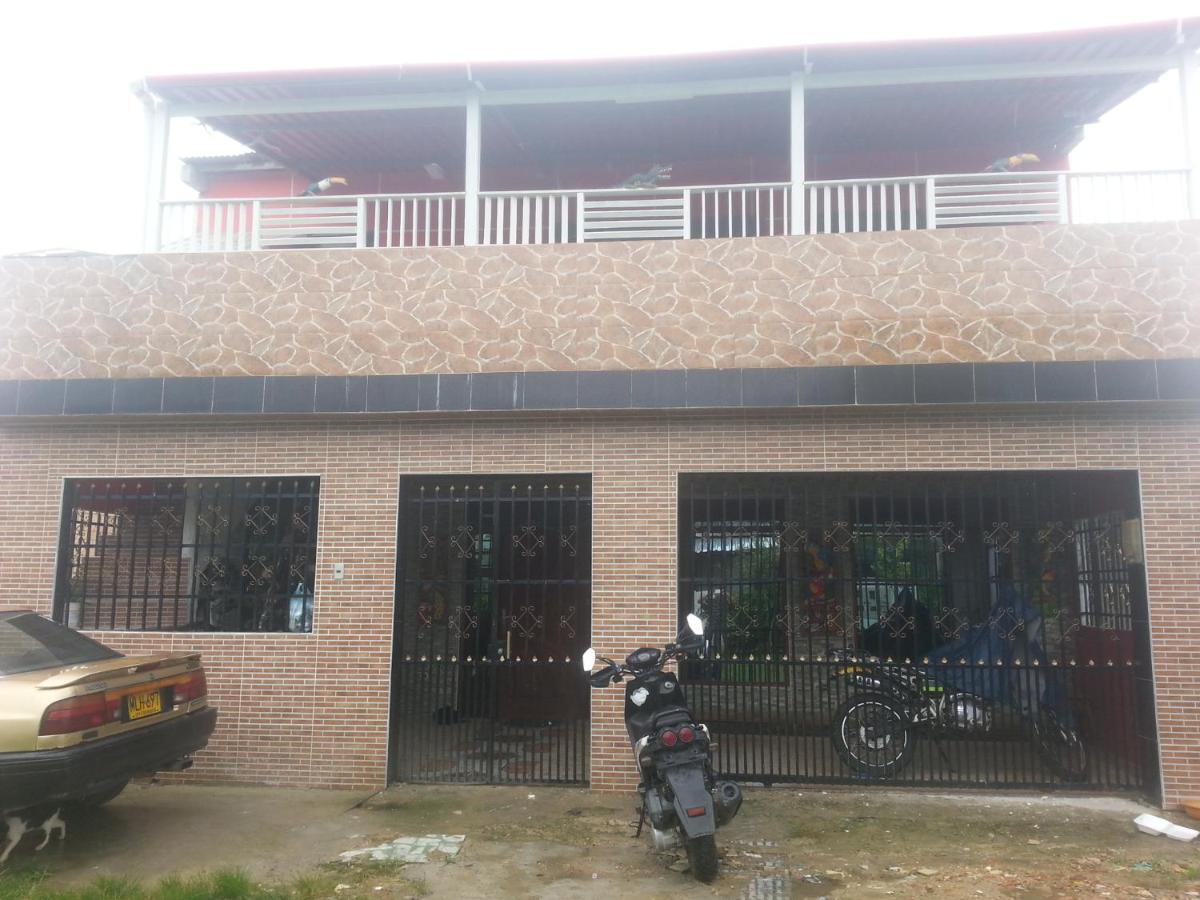 Hostal Selvatrip Leticia Bagian luar foto